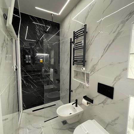 Luxury 5 Al Duomo Di Parma Apartment Exterior photo