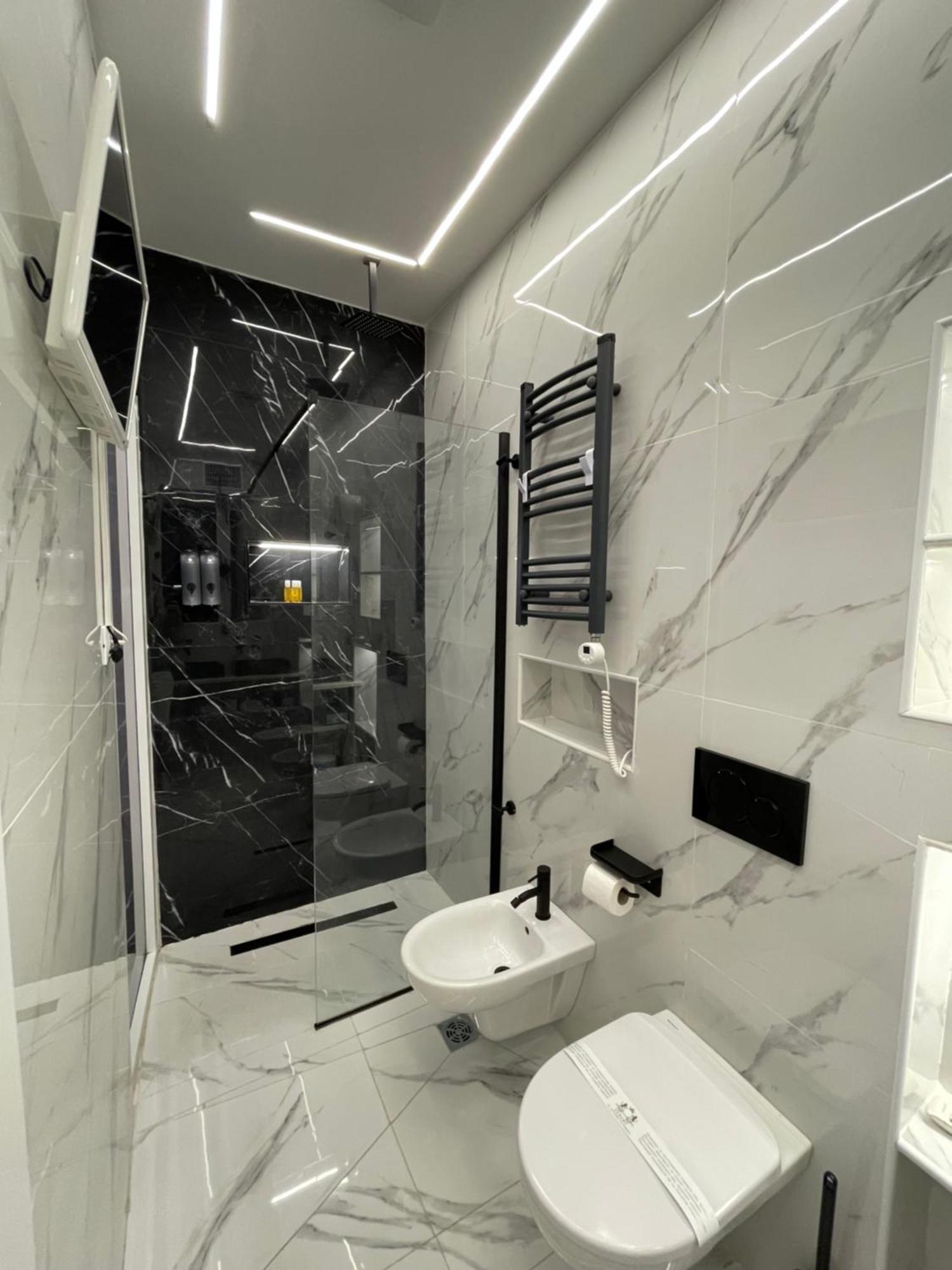 Luxury 5 Al Duomo Di Parma Apartment Exterior photo